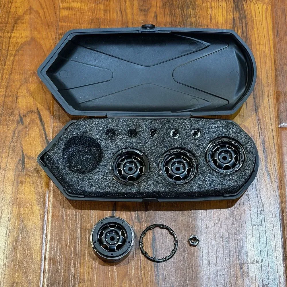 Set of DJCRAWLER 1.0 Bead Lock Metal Radio Control RC Crawler Wheels - New!